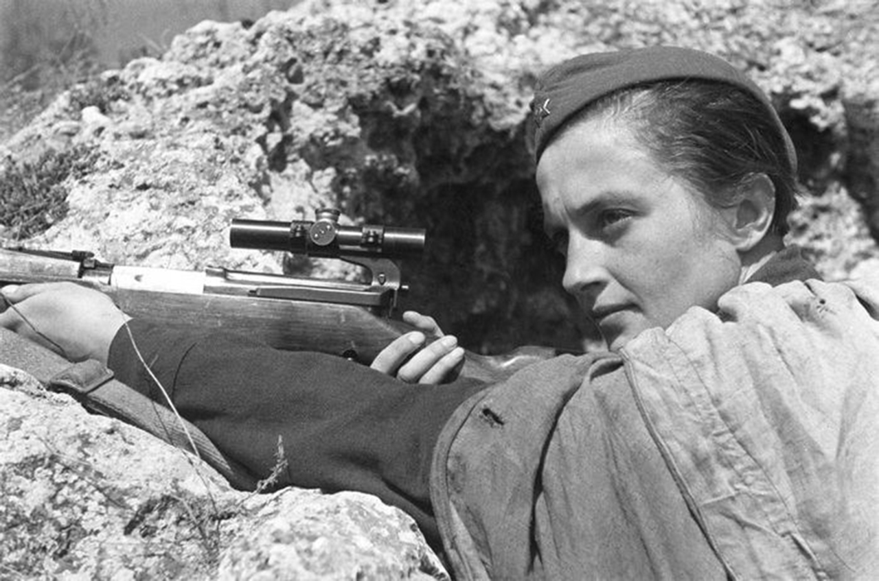 «Леди Смерть», снайпер Людмила Павличенко, 1942 год.jpg