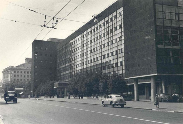 Вид на здание Центросоюза. (Fondation Le Corbusier) 755072960913329.jpeg