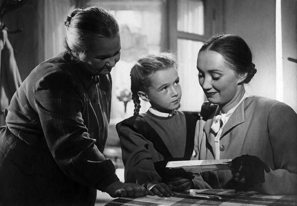 Кадр из фильма. (gosfilmofond.ru) 4.jpg