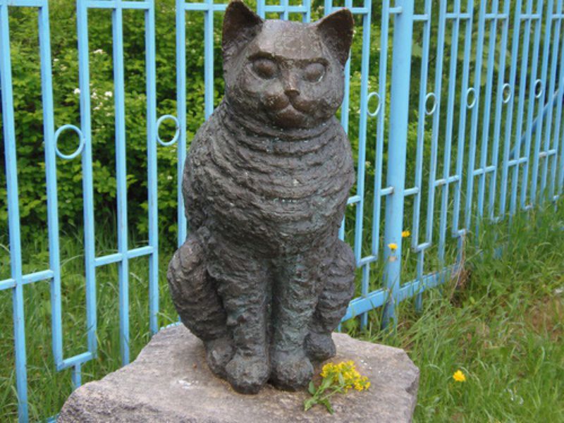 Памятник коту Тотти. <br>