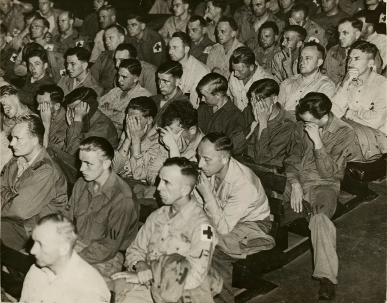 german-soldiers-react-to-footage-of-concentration-camps-1945.jpg