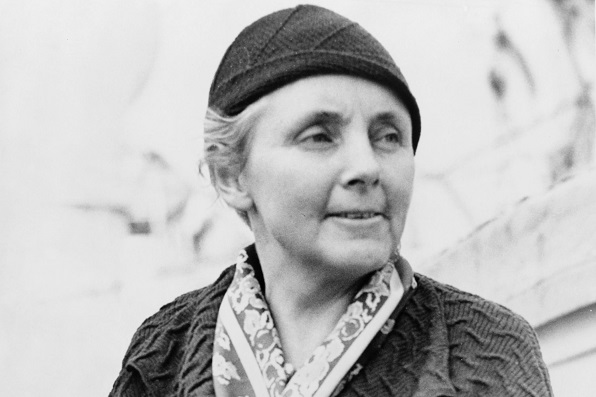 Strong_Mos-1937.jpg Strong_Mos-1937.jpg