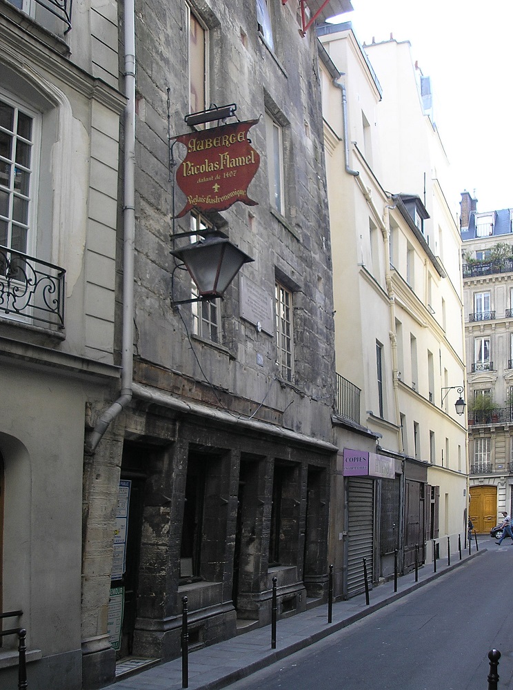 Дом Фламеля в Париже.