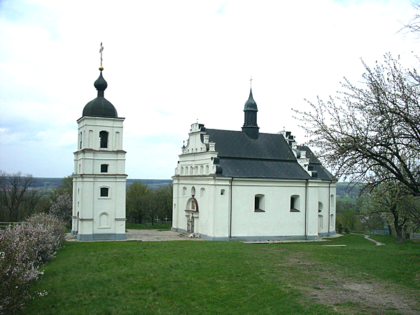 Ильинская церковь, в которой был погребён Хмельницкий.png