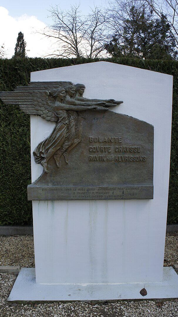 Памятник в честь Гарибальдииского легиона за его деиствия в Аргонне в 1914 и 1915 годах.jpeg