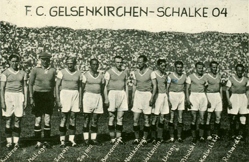Командное фото чемпиона Германии 1934 года Шальке.jpg