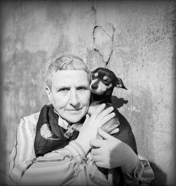 GertrudeStein1938.CecilBeatonsDecadesofPortraiture-TheNewYorker.jpg