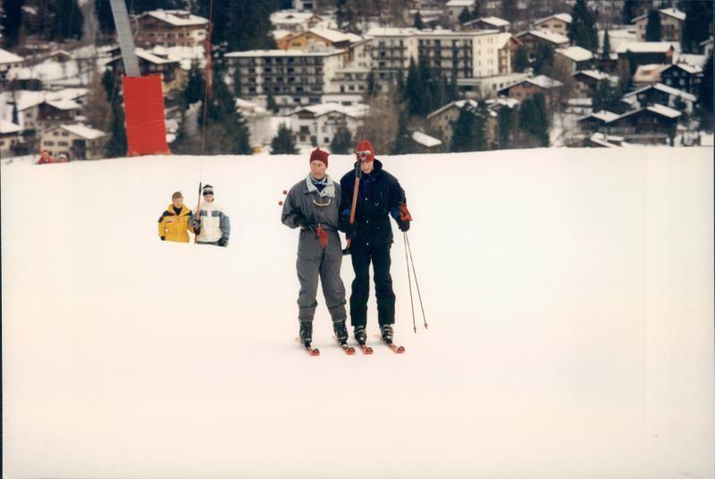 Принц Чарльз на горнолыжном курорте.jpg
