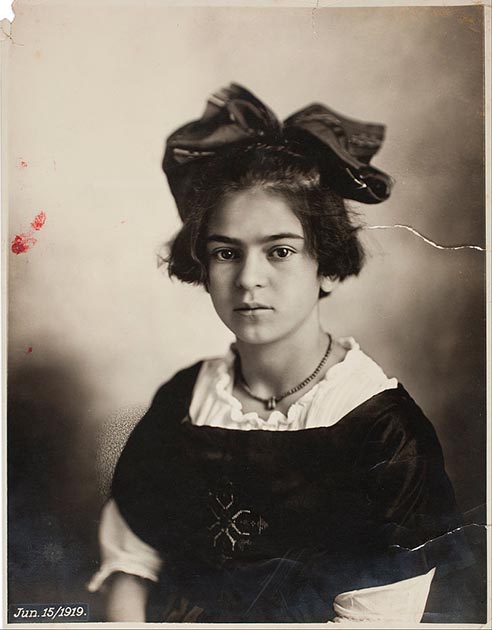 Фрида Кало, 1919 год.jpg