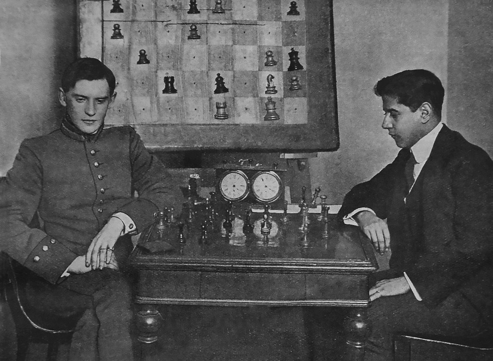 3.jpeg Алехин и Капабланка на турнире в 1914 г.